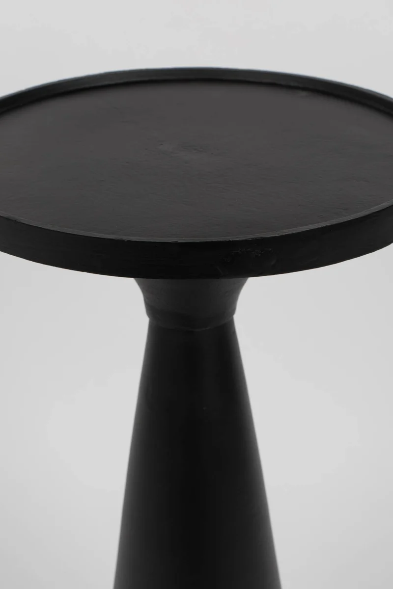 Beistelltisch FLOSS BLACK von Zuiver aus Aluminiumguss