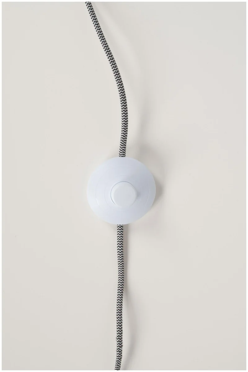 Designer Stehleuchte BUCKLE HEAD White von Zuiver